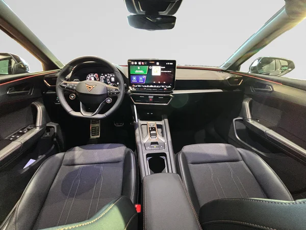 CUPRA Leon SW (2026) — foto 6 van 16