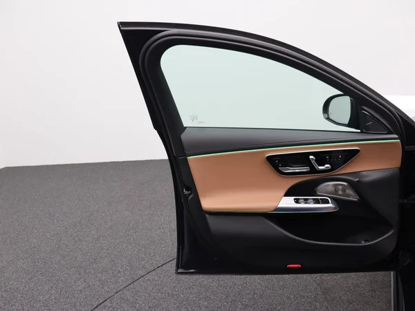 Mercedes-Benz E-Klasse (2024) — foto 2 van 22