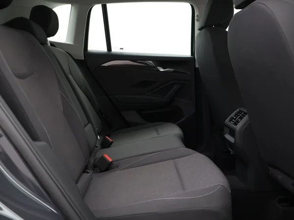 VOLKSWAGEN Tiguan (2025) — foto 2 van 27