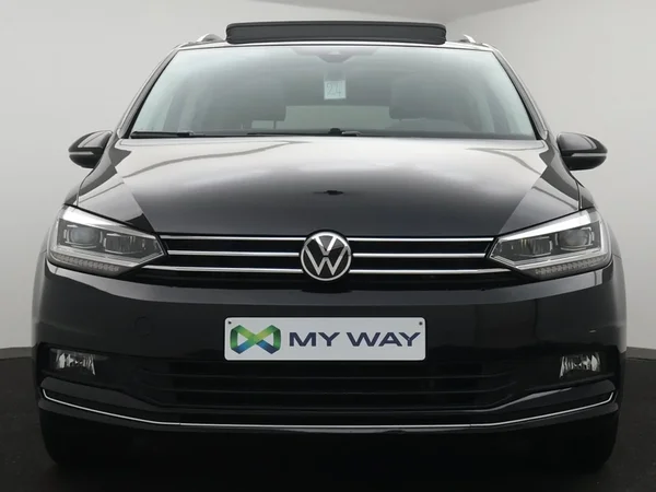 Volkswagen Touran (2021) — foto 23 van 28