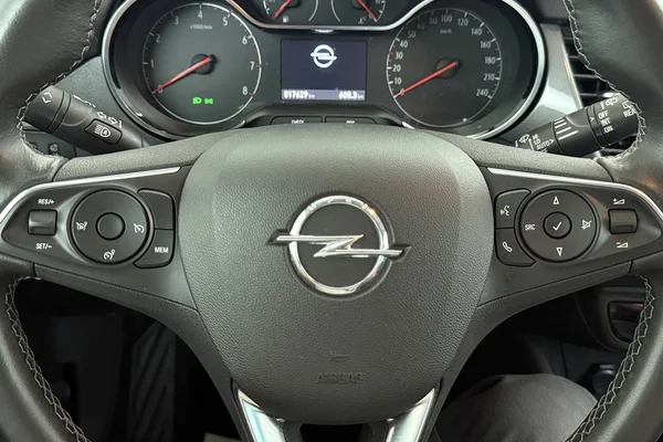 Opel Crossland (2023) — foto 14 van 25