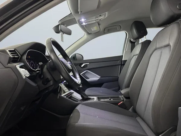 AUDI Q3 Sportback Dsl (2023) — foto 2 van 35