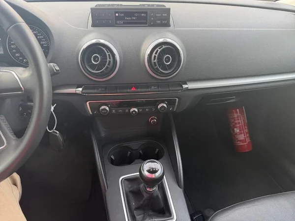 AUDI A3 Sportback (2013) — foto 11 van 14