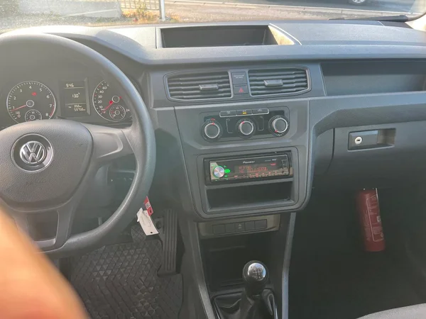 VOLKSWAGEN Caddy Van (2019) — foto 15 van 17