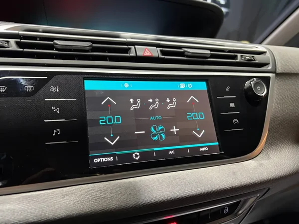 Citroen C4 (2019) — foto 6 van 27