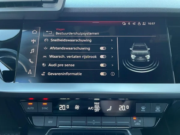 AUDI A3 Sportback (2024) — foto 7 van 21