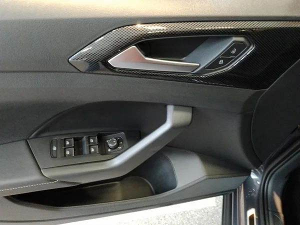 VOLKSWAGEN T-Cross (2025) — foto 8 van 22