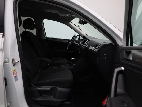 Volkswagen Tiguan (2022) — foto 33 van 45