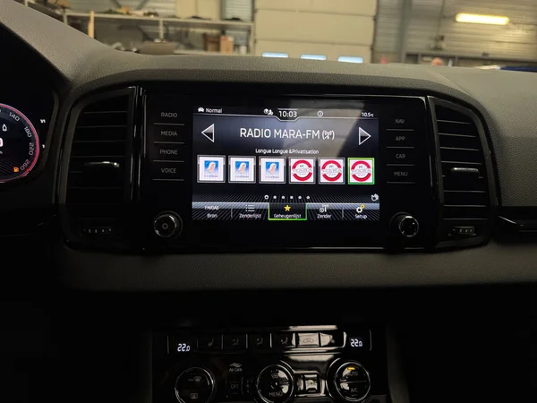 SKODA Karoq (2026) — foto 5 van 22