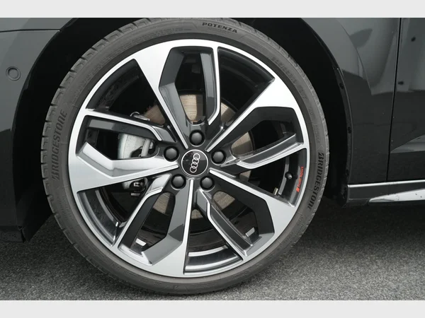 AUDI A3 Sedan (2025) — foto 4 van 33
