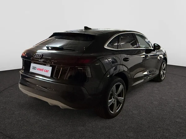 AUDI Q3 Sportback (2025) — foto 10 van 17