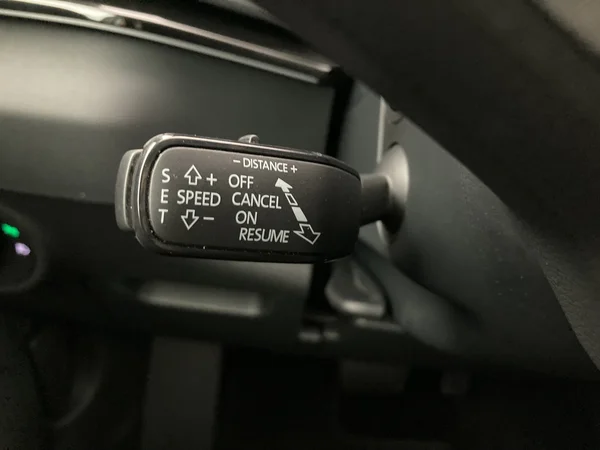 SKODA Karoq (2023) — foto 7 van 36