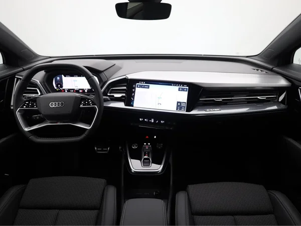 AUDI Q4 e-tron (2025) — foto 21 van 22