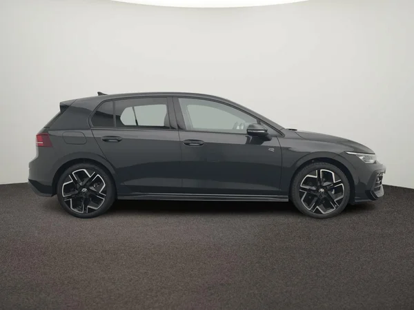 VOLKSWAGEN Golf VIII (2026) — foto 7 van 10