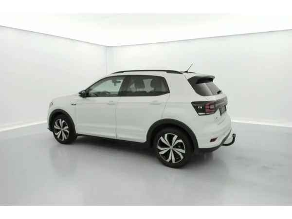 VOLKSWAGEN T-Cross (2020) — foto 28 van 35