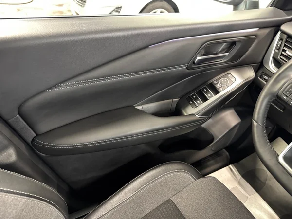 NISSAN Qashqai (2025) — foto 7 van 24