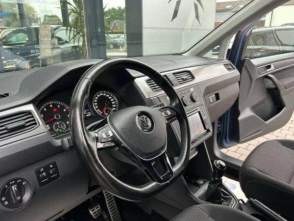 Volkswagen Caddy (2019) — foto 19 van 20