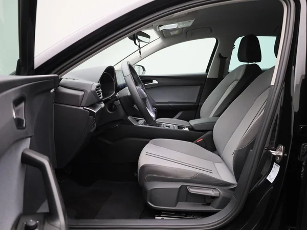 SEAT Leon (2023) — foto 5 van 38