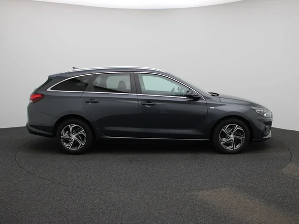 Hyundai i30 (2024) — foto 37 van 39