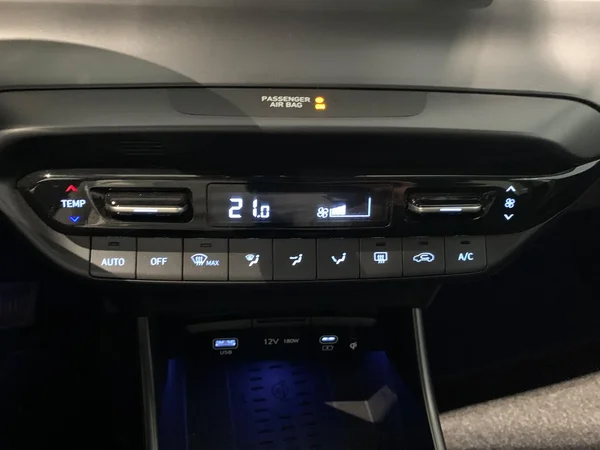 Hyundai i20 (2024) — foto 2 van 16