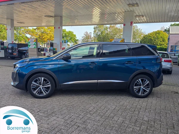 Peugeot 5008 (2022) — foto 18 van 27