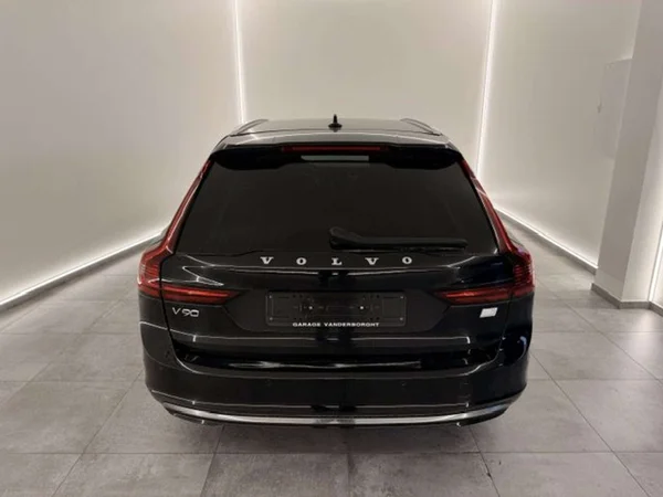 Volvo V90 (2022) — foto 17 van 20