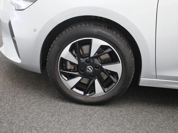 Opel Corsa-e (2023) — foto 5 van 36