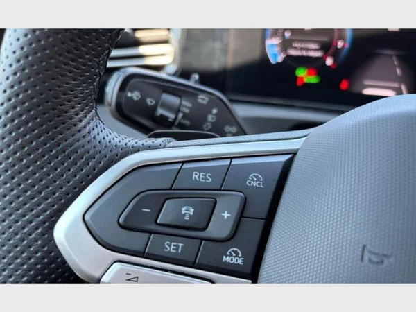 Volkswagen Tiguan (2024) — foto 5 van 26