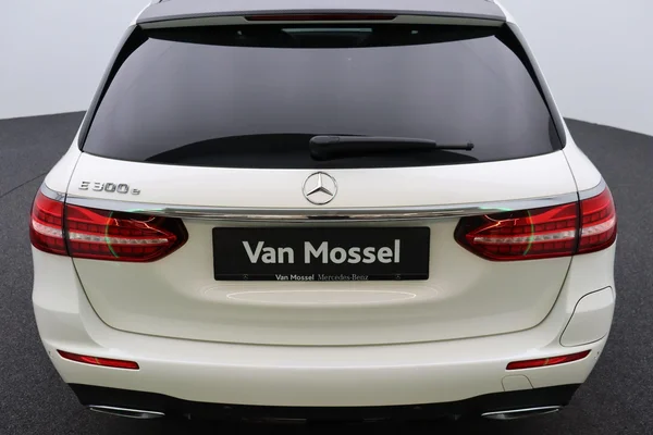 Mercedes-Benz E-Klasse (2022) — foto 16 van 29