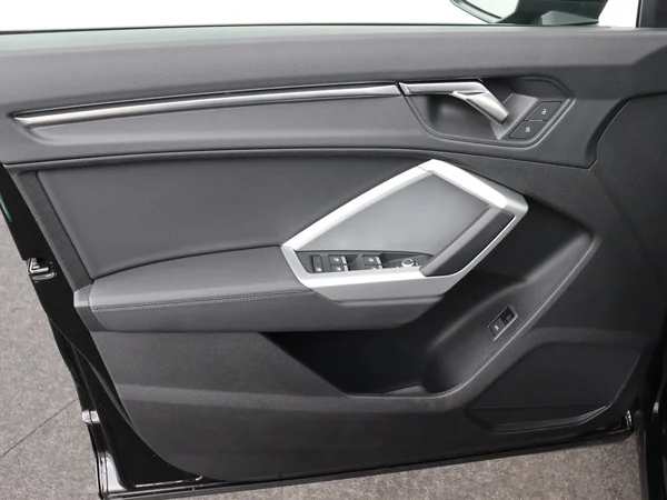 AUDI Q3 (2025) — foto 9 van 19