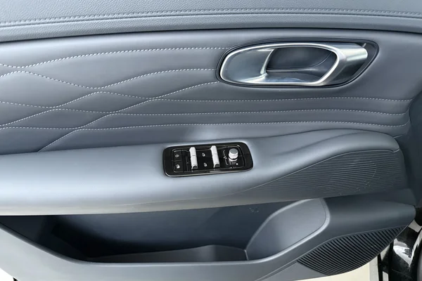 GEELY Starray EM-i (PHEV) (2026) — foto 10 van 18