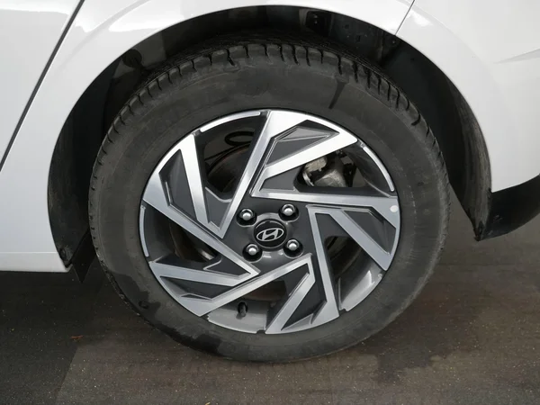 Hyundai i20 (2024) — foto 6 van 21