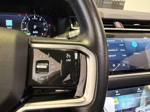 Land Rover Range Rover Velar (2021) — foto 5 van 28