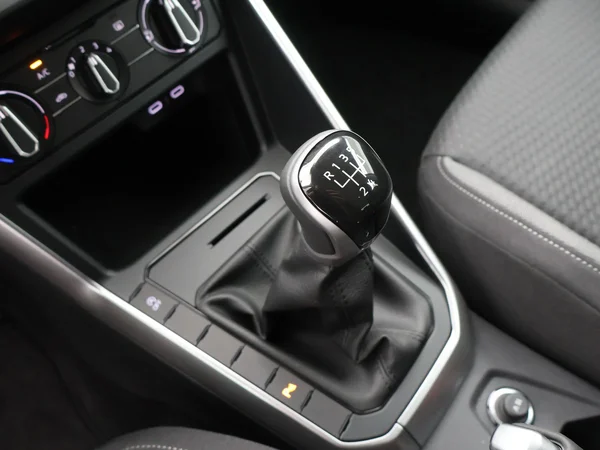 VOLKSWAGEN Taigo (2025) — foto 5 van 21