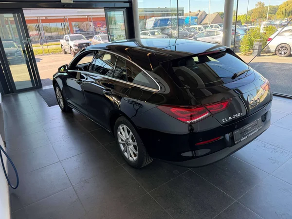 Mercedes-Benz CLA (2022) — foto 21 van 25