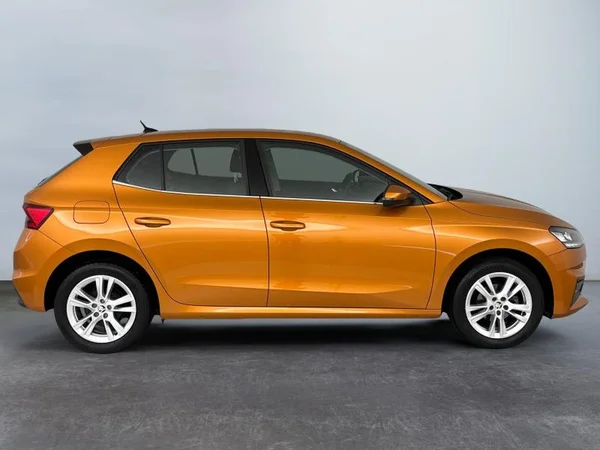 SKODA Fabia (2023) — foto 12 van 17