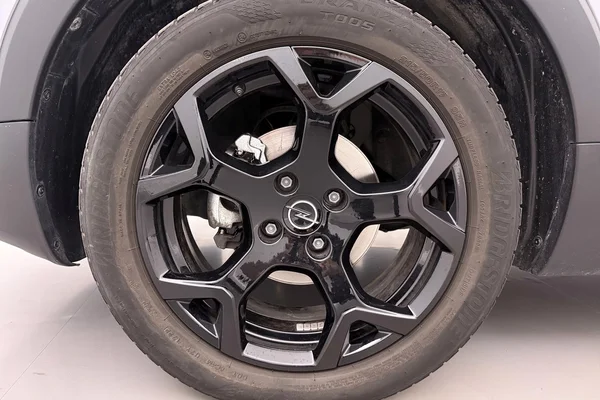 Opel Crossland (2022) — foto 16 van 27