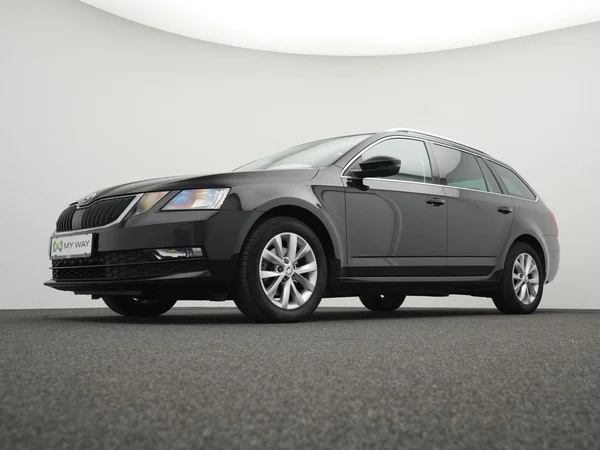 SKODA Octavia Combi (2020) — foto 23 van 38