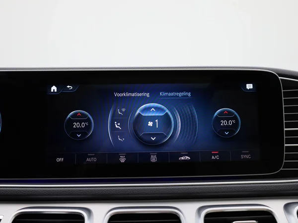 Mercedes-Benz GLE (2022) — foto 11 van 58