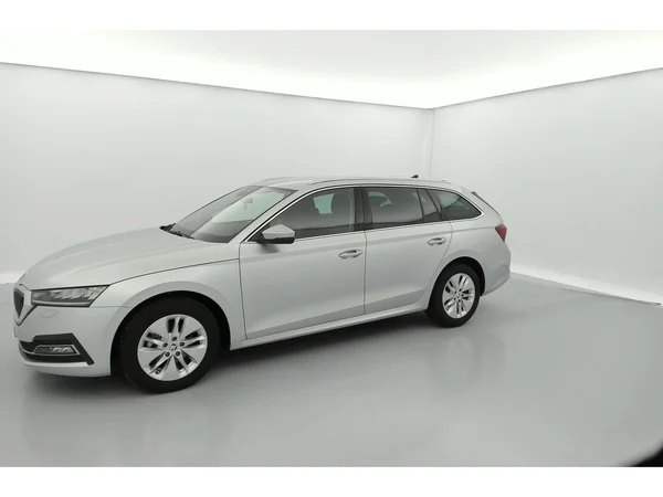 SKODA Octavia Combi (2022) — foto 35 van 36