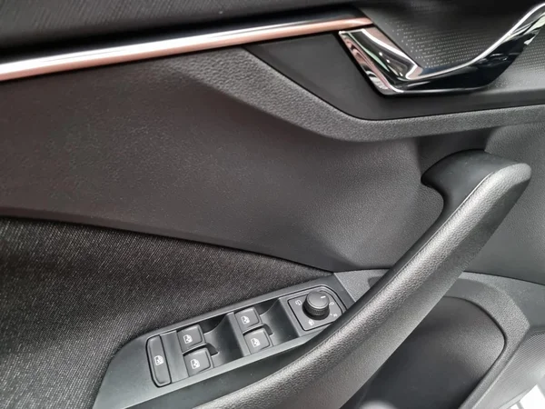 SKODA Kamiq (2026) — foto 3 van 17