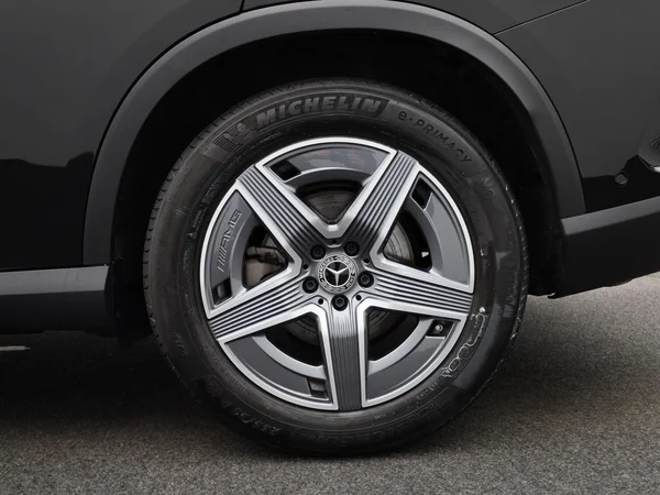 Mercedes-Benz GLC (2025) — foto 4 van 43