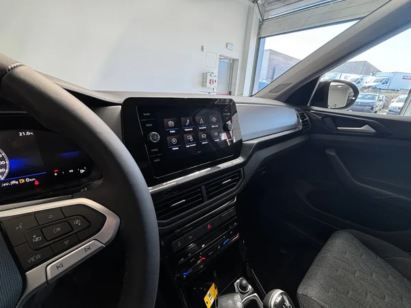 VOLKSWAGEN T-Cross (2025) — foto 11 van 24