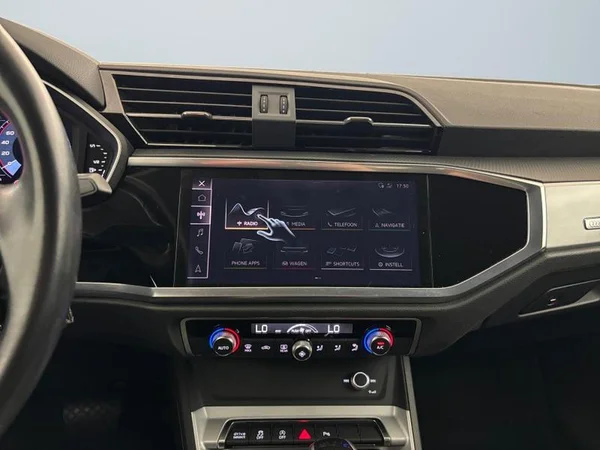 AUDI Q3 Sportback Dsl (2021) — foto 7 van 29