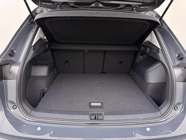 VOLKSWAGEN Tiguan (2025) — foto 4 van 18