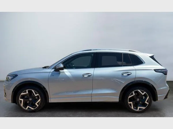 Volkswagen Tiguan (2024) — foto 23 van 26