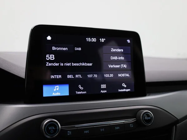 Ford Focus (2022) — foto 6 van 38