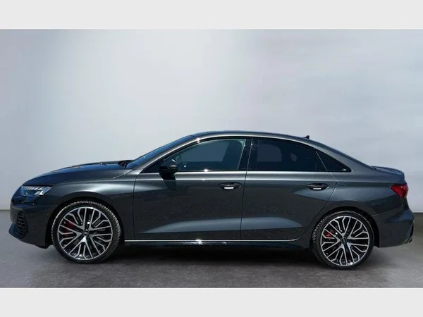 Audi S3 Sedan (2025) — foto 27 van 29