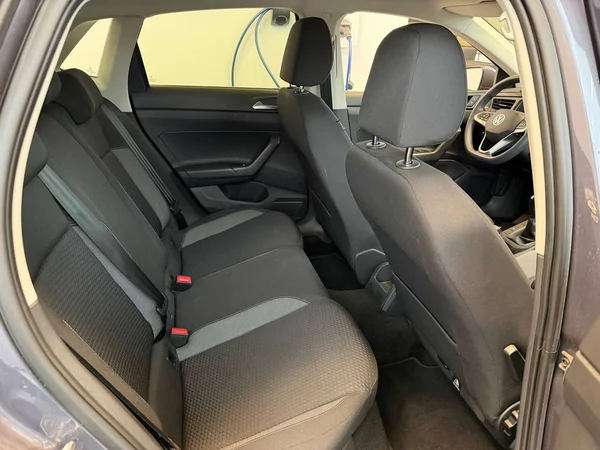 Volkswagen Polo (2022) — foto 18 van 20