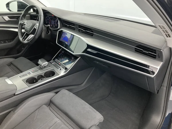 AUDI A6 Avant (2024) — foto 7 van 36